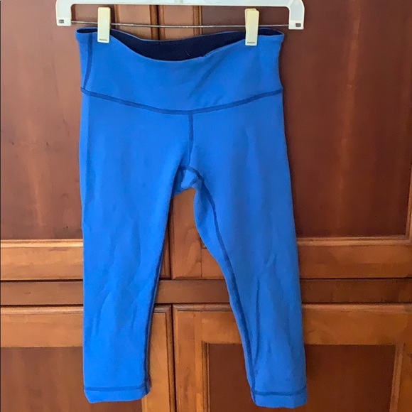 Rare reversible lululemon wunder under sz 4 - Picture 2 of 3